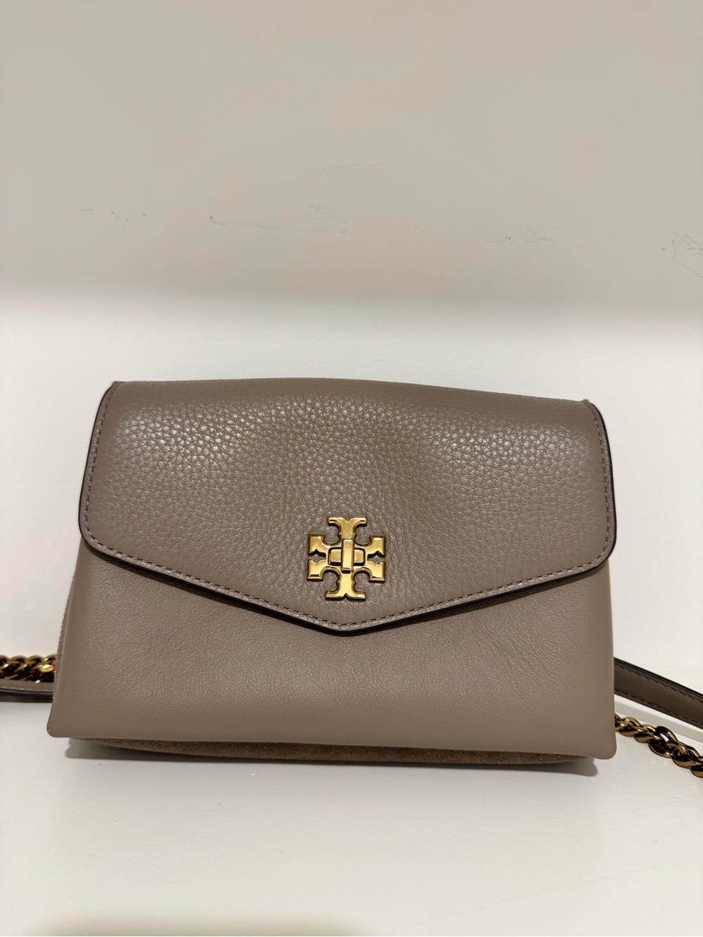 Tory Burch Small  Crossbody Envelope Bag in Taupe with Gold Logo